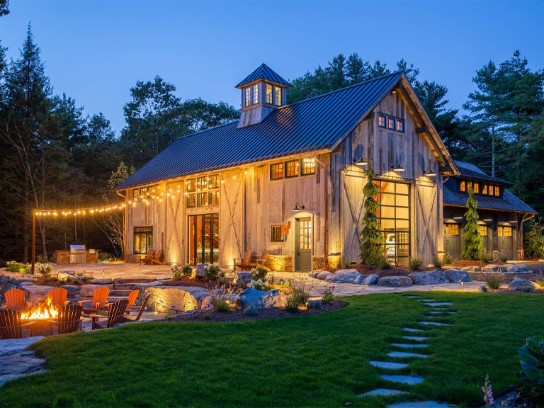 THE RUSTIC CHARM